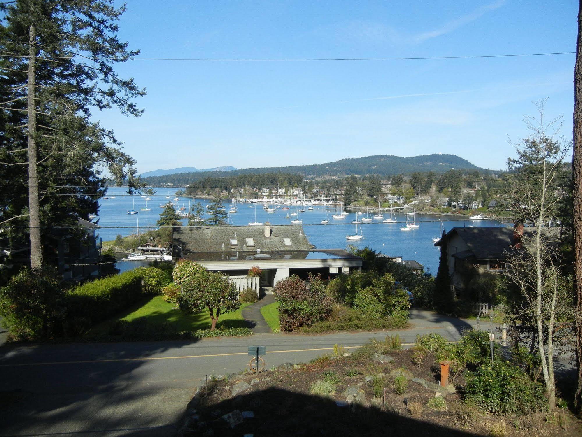 Brentwood Lighthouse B&B Brentwood Bay Extérieur photo